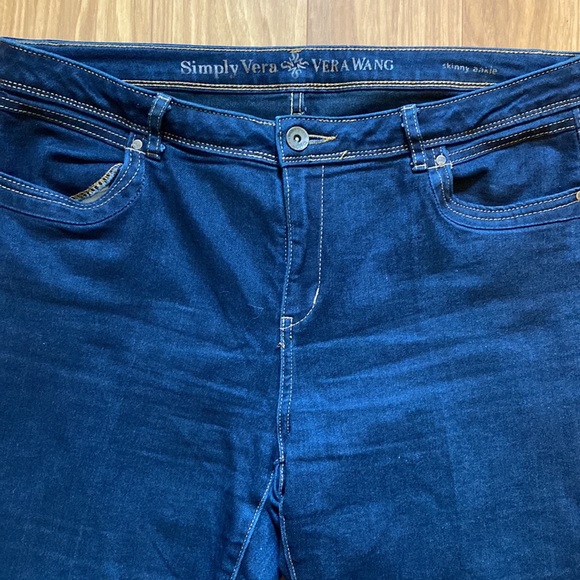 Simply Vera Vera Wang Skinny Ankle Jeans - Picture 6 of 8